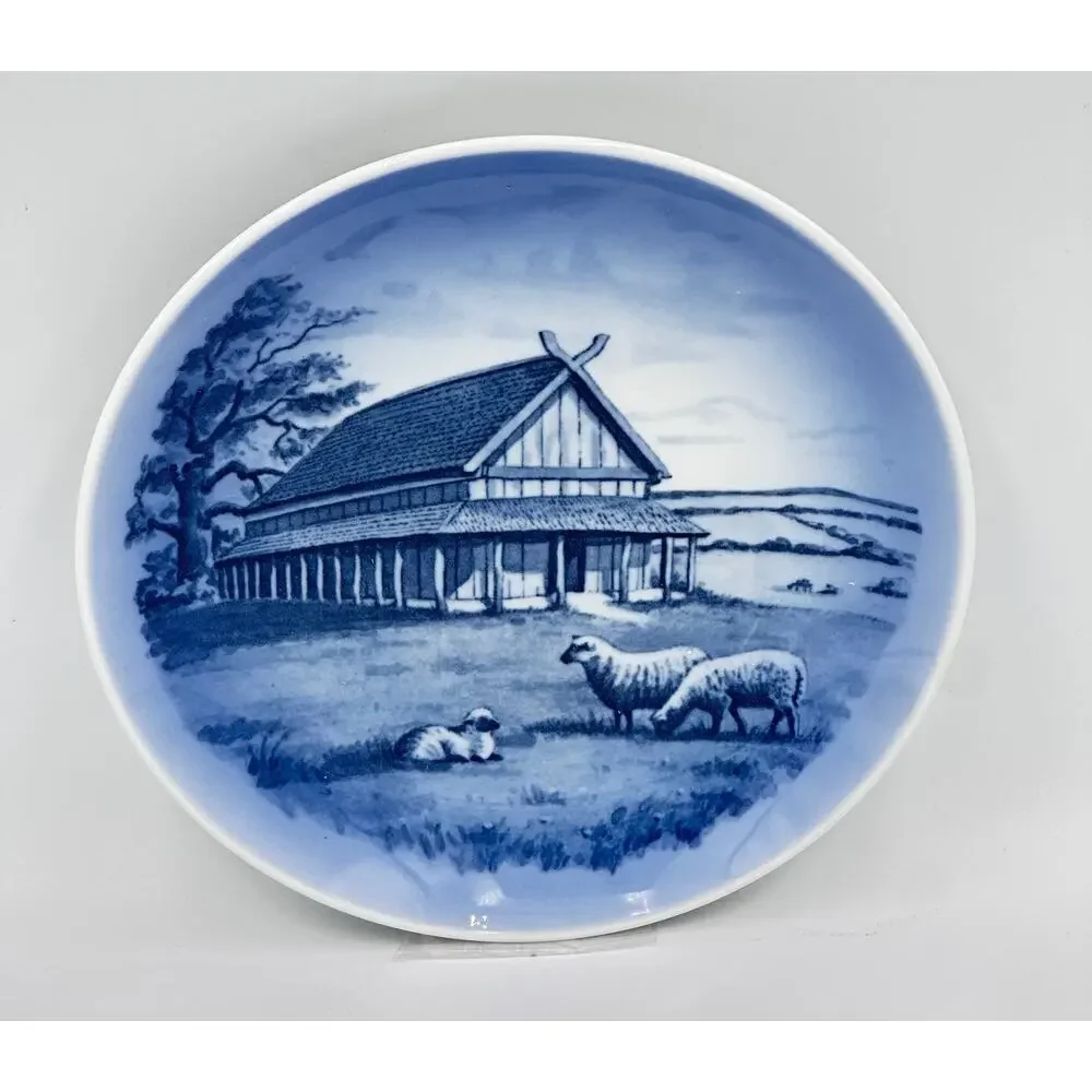 DAK Viking Royal Copenhagen Roskilde Denmark Annual 1977 Plate